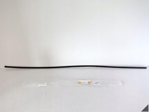 BMW X5 F15 X5M F85 13-18 USZCZELKA GÓRNA OSŁONA PRZEDNIEJ SZYBY LISTWA