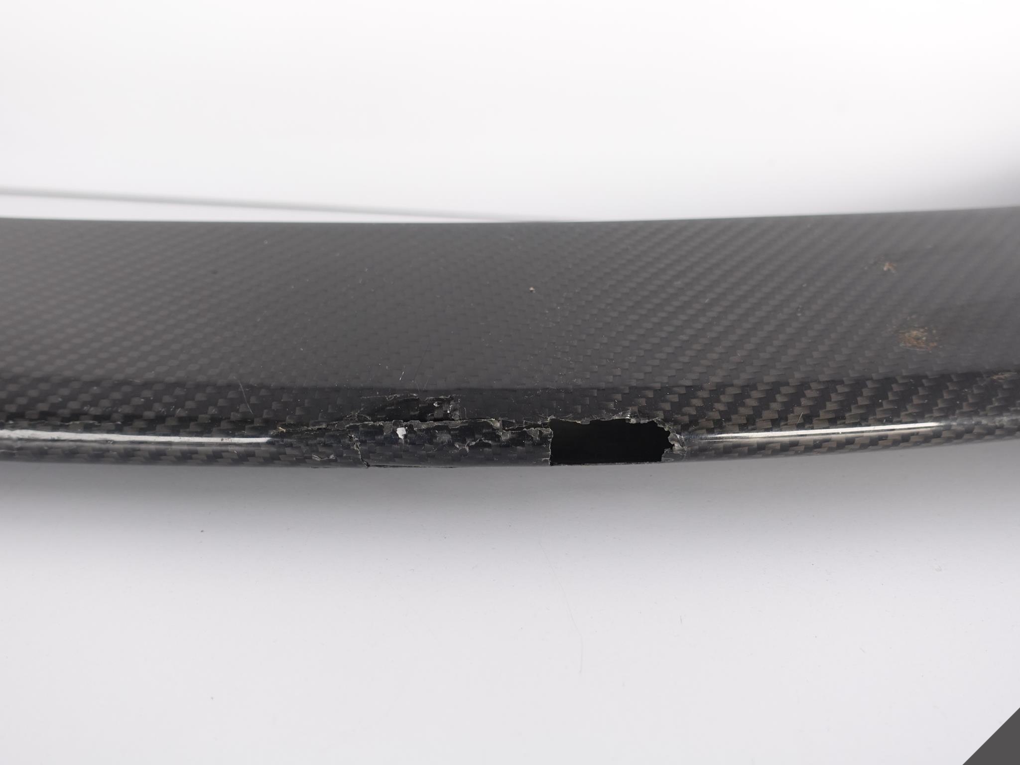 MASERATI LEVANTE TROFEO GTS LIFT CARBON SPOILER MASERATI LEVANTE TROFEO GTS LIFT CARBON SPOILER - obrazek 9