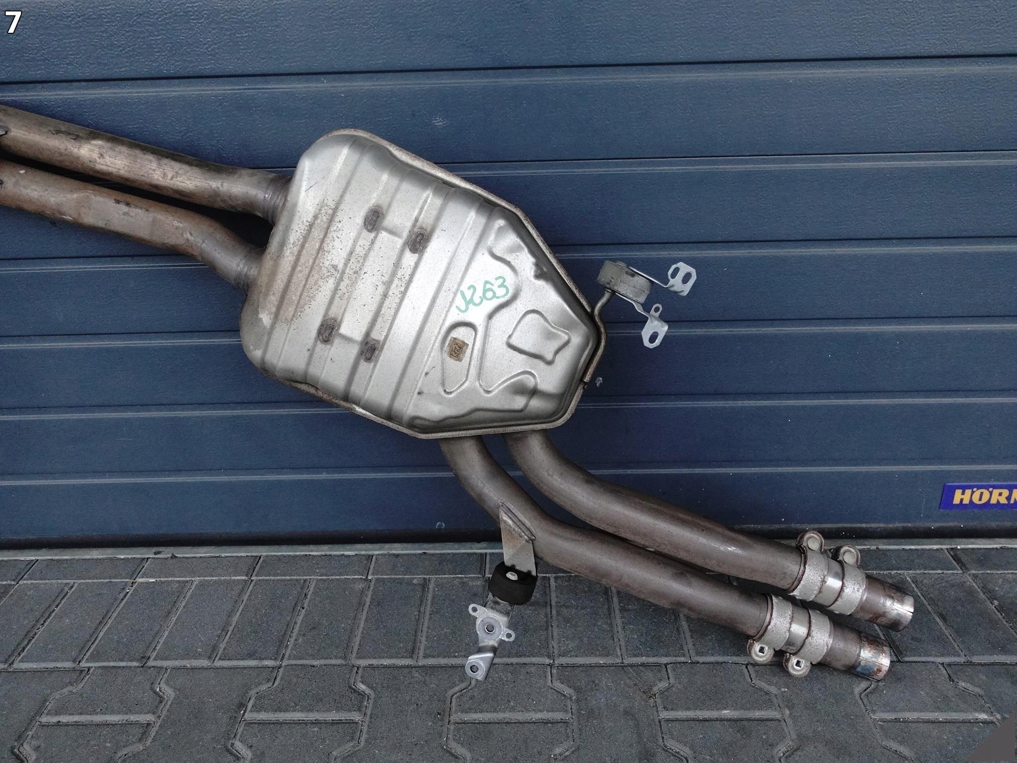 AUDI RS7 4G8 C7 LIFT 15-18 RURA WYDECH TŁUMIK PRAWY TYŁ 4.0 TFSI 340 KM AUDI RS7 4G8 C7 LIFT 15-18 RURA WYDECH TŁUMIK PRAWY TYŁ 4.0 TFSI 340 KM - obrazek 8
