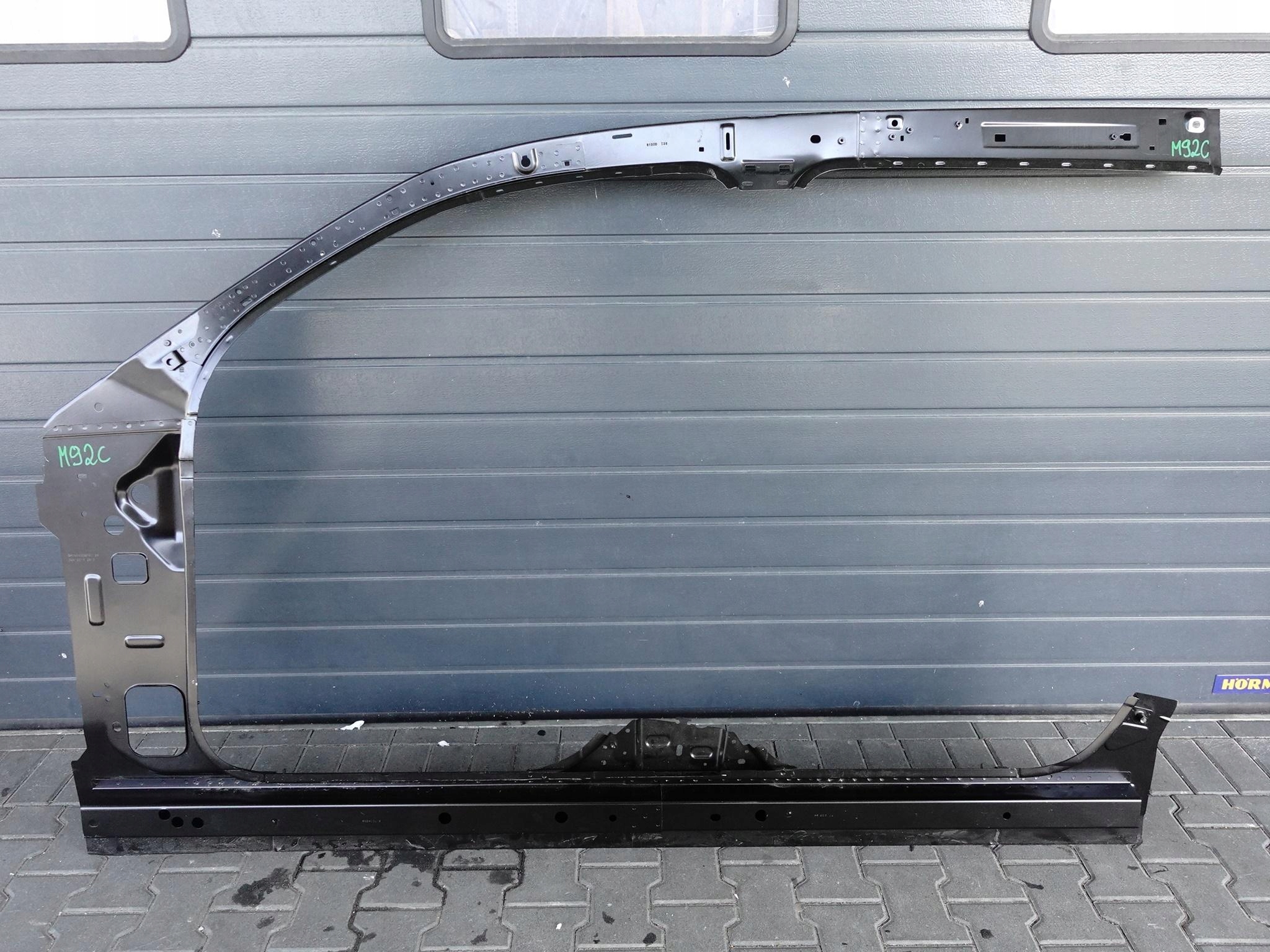 MERCEDES GLS X167 19- SŁUPEK PRÓG POSZYCIE BOK BOCZNE LEWE WEWNĘTRZNE MERCEDES GLS X167 19- SŁUPEK PRÓG POSZYCIE BOK BOCZNE LEWE WEWNĘTRZNE