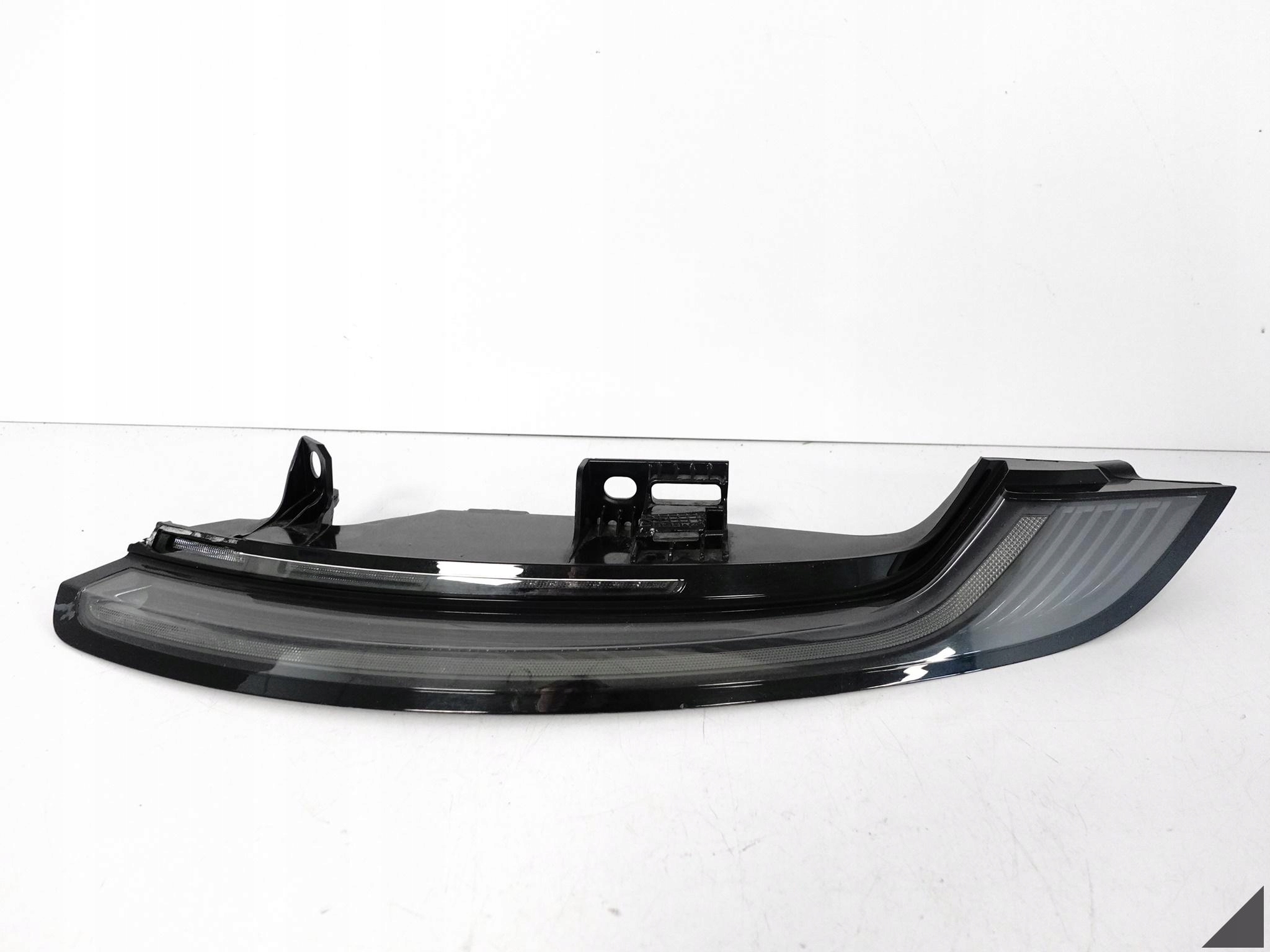PORSCHE 911 992 19- LAMPA LED PRAWA TYŁ EU PORSCHE 911 992 19- LAMPA LED PRAWA TYŁ EU