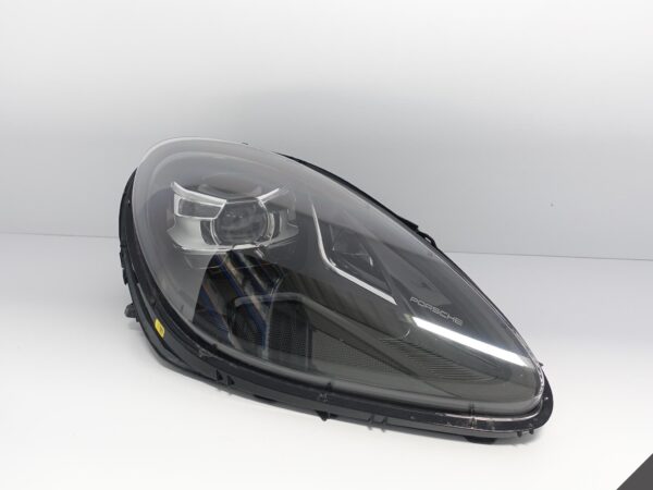 PORSCHE MACAN 95B LIFT 18- LAMPA PDLS FULL LED EU PORSCHE MACAN 95B LIFT 18- LAMPA PDLS FULL LED EU