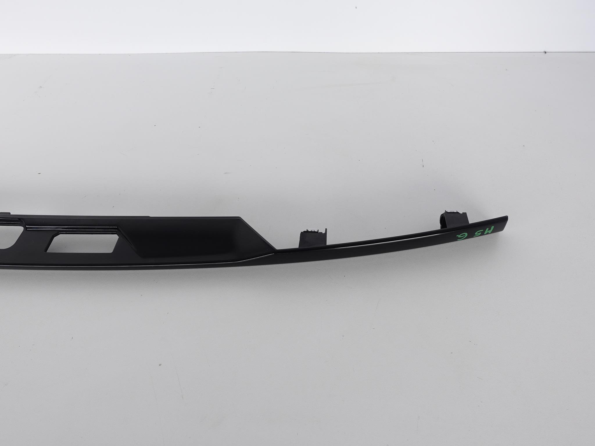 RANGE ROVER SPORT L494 13- LISTWA KLAPY BLACK TYŁ RANGE ROVER SPORT L494 13- LISTWA KLAPY BLACK TYŁ - obrazek 7