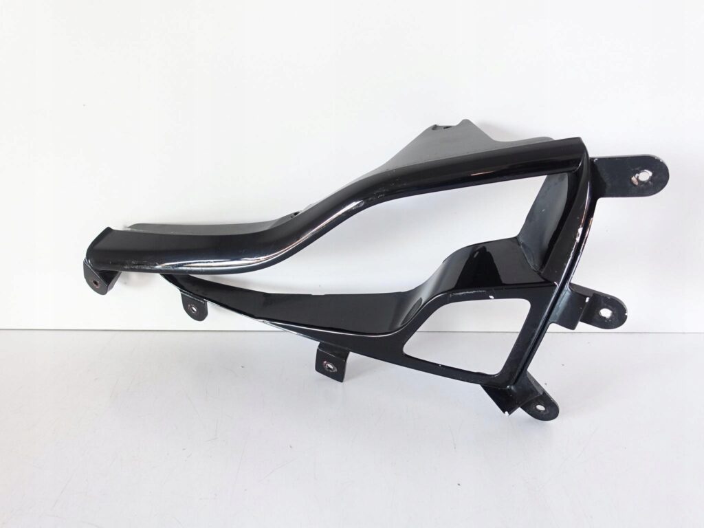 FERRARI 458 ITALIA F142 09-15 KRATKA ATRAPA RAMKA OSŁONA LEWA W ZDERZAK TYŁ