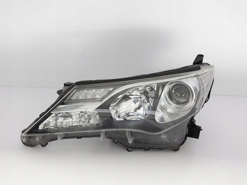 TOYOTA RAV4 IV 13-15 HB3 ZWYKŁA+LED LEWA LAMPA EU