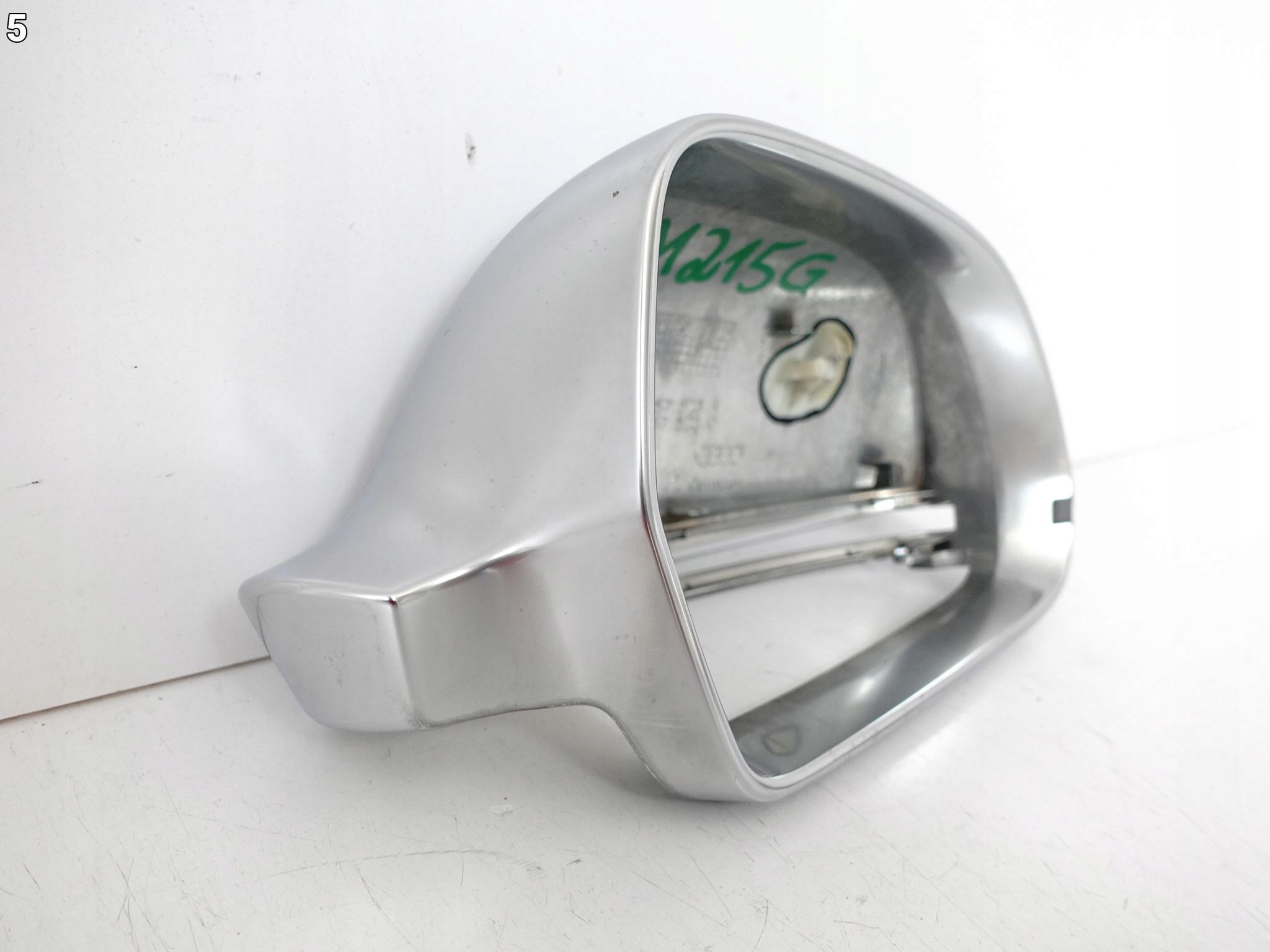 AUDI S5 A5 8T0 07-11 A6 S6 4F0 A3 S3 8P0 LUSTERKO OBUDOWA ALUMINIUM PRAWE AUDI S5 A5 8T0 07-11 A6 S6 4F0 A3 S3 8P0 LUSTERKO OBUDOWA ALUMINIUM PRAWE - obrazek 6