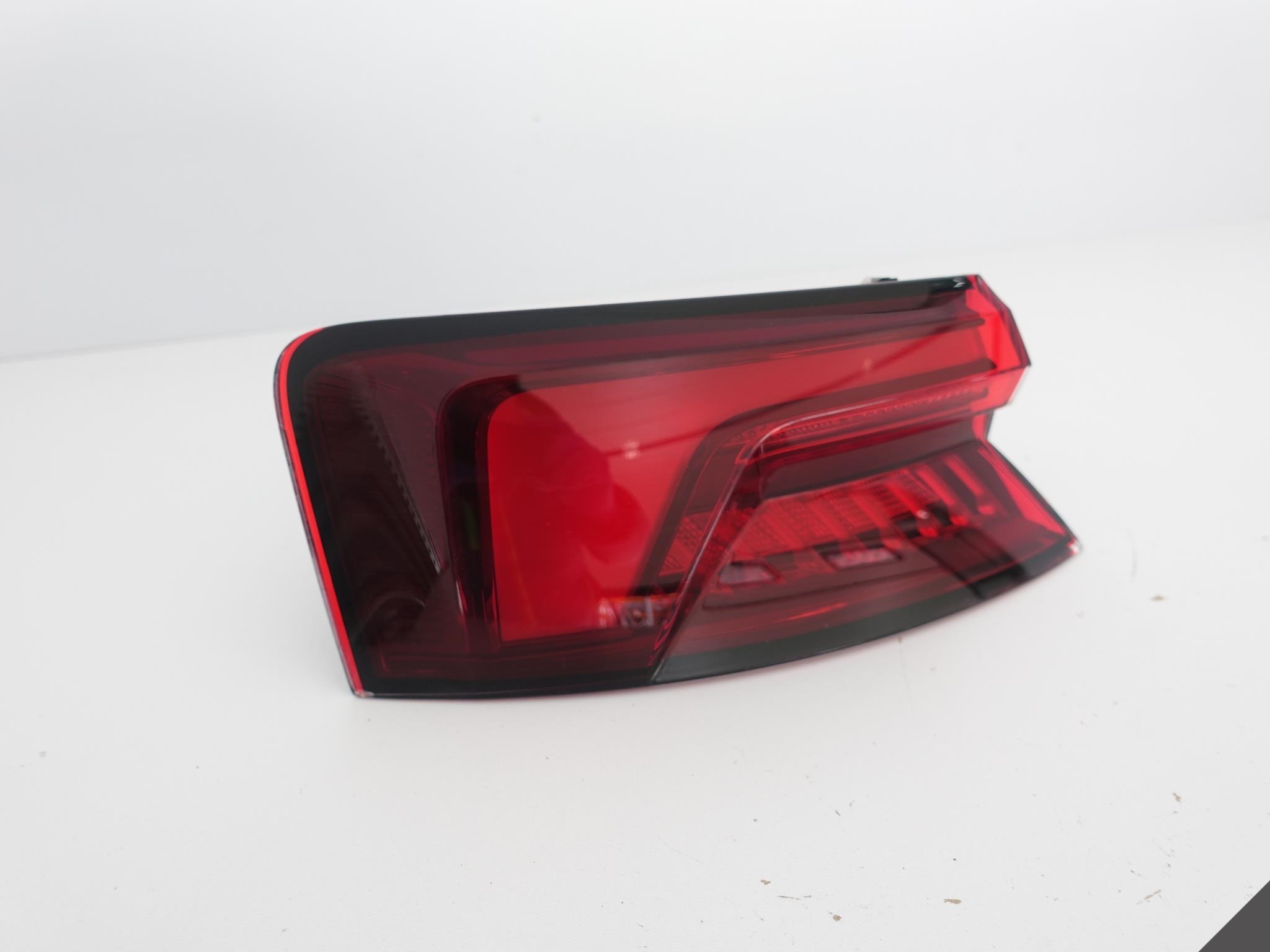 AUDI A5 8W6 B9 F5 16-19 LED LAMPA LEWA TYŁ EU AUDI A5 8W6 B9 F5 16-19 LED LAMPA LEWA TYŁ EU - obrazek 2