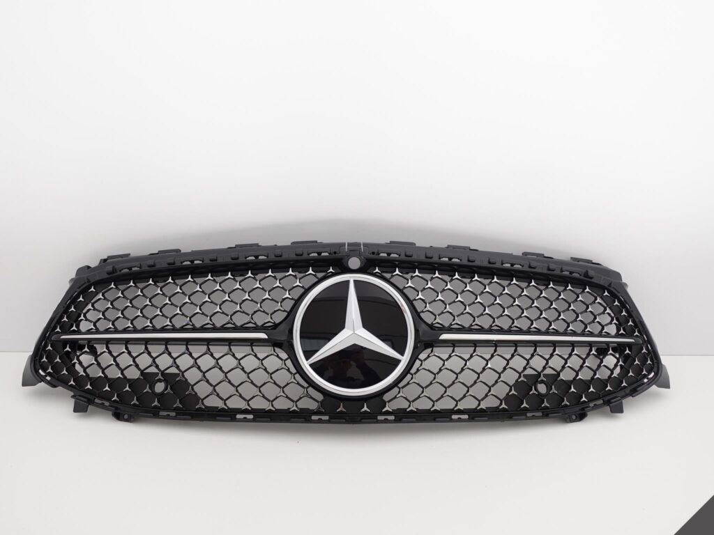 MERCEDES CLA X118 C118 AMG LIFT 22- GRILL ATRAPA