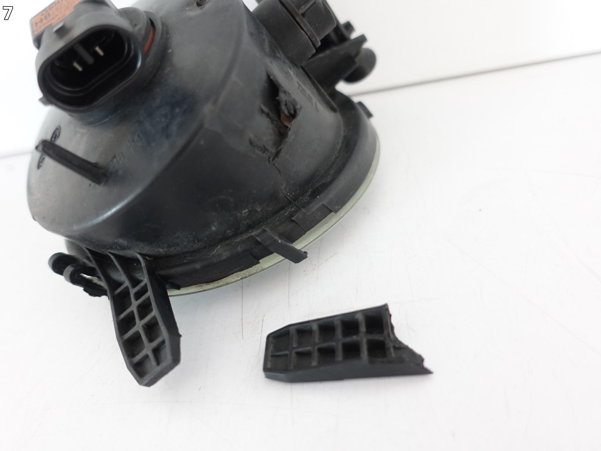 BMW F20 F30 F31 F45 F46 HALOGEN LEWY W ZDERZAK BMW F20 F30 F31 F45 F46 HALOGEN LEWY W ZDERZAK - obrazek 8