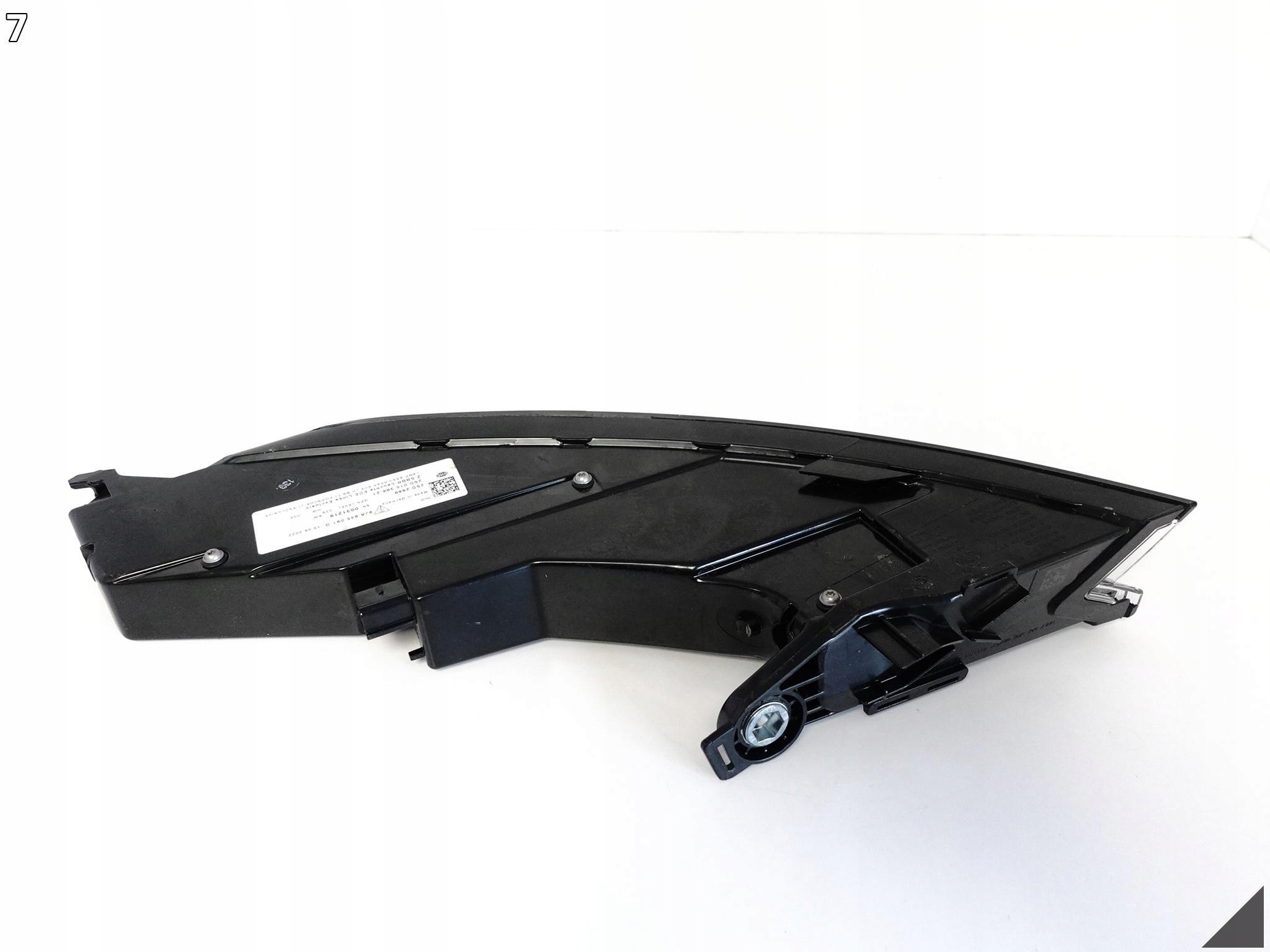 PORSCHE TAYCAN 9J1 19- LAMPA LED LEWA BIAŁA DYMIONA PRZEZROCZYSTA TYŁ EU PORSCHE TAYCAN 9J1 19- LAMPA LED LEWA BIAŁA DYMIONA PRZEZROCZYSTA TYŁ EU - obrazek 8