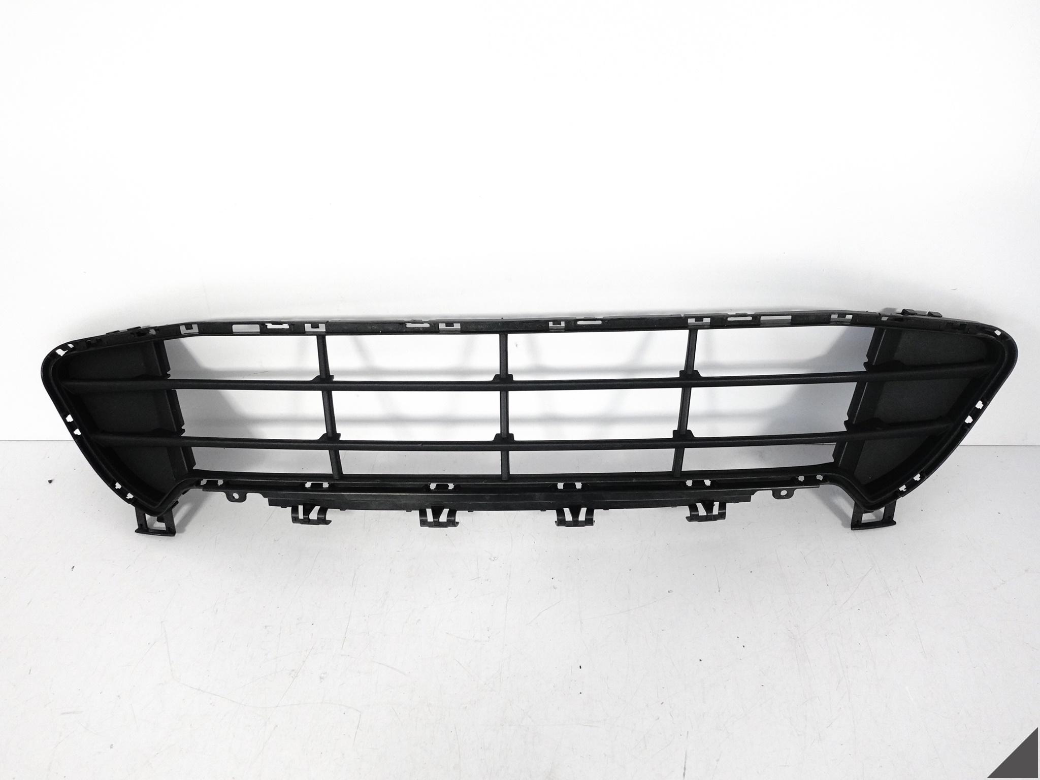 BMW X1 F48 LCI LIFT 19-22 DOLNA KRATKA ATRAPA WLOT W ZDERZAK PRZÓD ZWYKŁY BMW X1 F48 LCI LIFT 19-22 DOLNA KRATKA ATRAPA WLOT W ZDERZAK PRZÓD ZWYKŁY