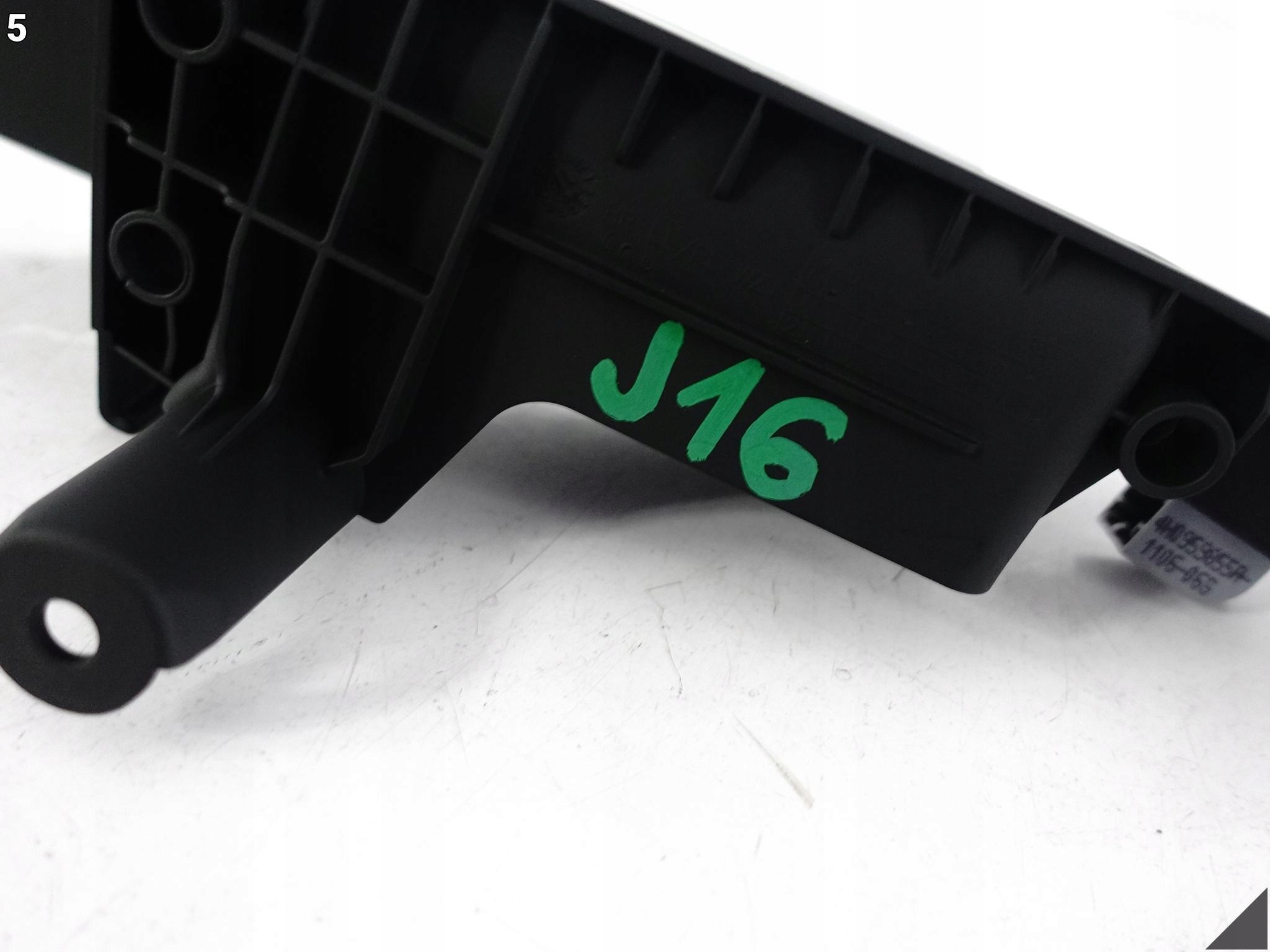 AUDI RS7 S7 A7 4G8 10-18 UCHWYT DRZWI PRAWYCH TYŁ PRZEŁĄCZNIKI POPIELNICZKA AUDI RS7 S7 A7 4G8 10-18 UCHWYT DRZWI PRAWYCH TYŁ PRZEŁĄCZNIKI POPIELNICZKA - obrazek 6