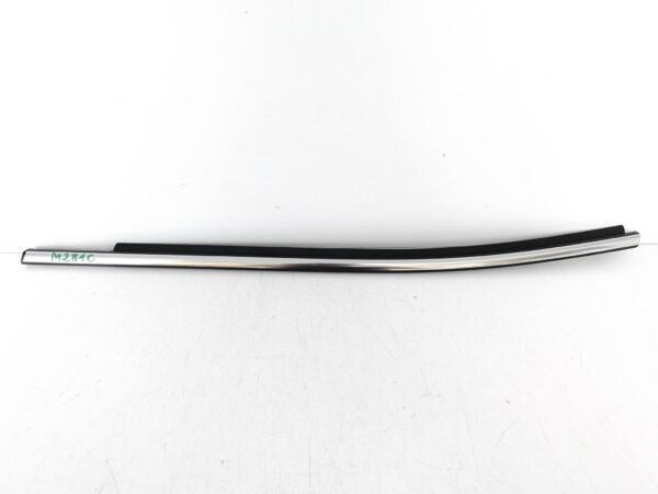 TOYOTA YARIS IV 4 19- LISTWA ZGARNIAJĄCA SZYBY LEWA TYŁ CHROM 68230-52241 TOYOTA YARIS IV 4 19- LISTWA ZGARNIAJĄCA SZYBY LEWA TYŁ CHROM 68230-52241
