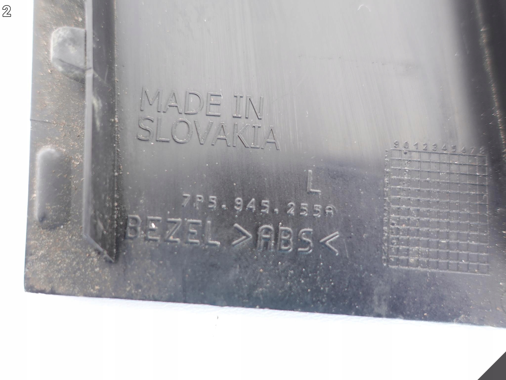 PORSCHE CAYENNE 7P5 ZAŚLEPKA LAMPY TYŁ LEWA PORSCHE CAYENNE 7P5 ZAŚLEPKA LAMPY TYŁ LEWA - obrazek 3