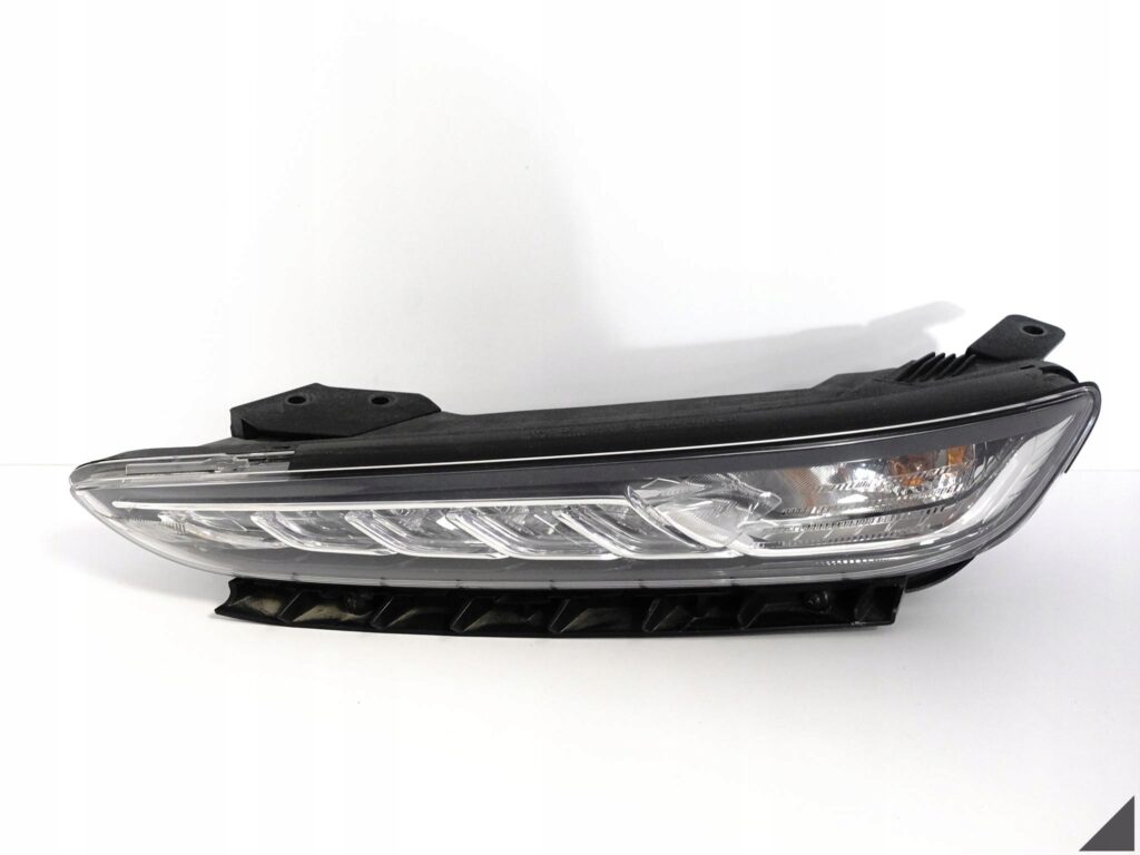 HYUNDAI KONA 17-20 LAMPA DRL LED LEWA EU PRZÓD HYUNDAI KONA 17-20 LAMPA DRL LED LEWA EU PRZÓD