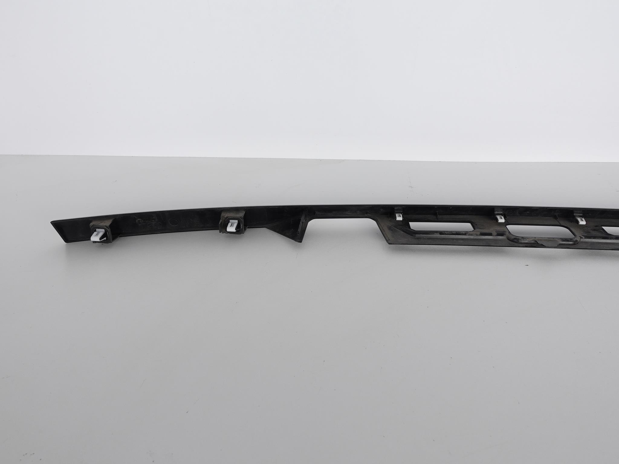 RANGE ROVER SPORT L494 13- LISTWA KLAPY BLACK TYŁ RANGE ROVER SPORT L494 13- LISTWA KLAPY BLACK TYŁ - obrazek 8