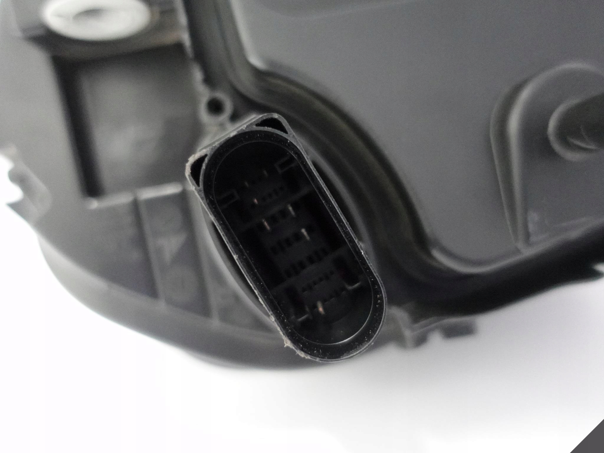 PORSCHE MACAN 95B LIFT 18- LAMPA FULL LED CIEMNA PRAWA PORSCHE MACAN 95B LIFT 18- LAMPA FULL LED CIEMNA PRAWA - obrazek 9
