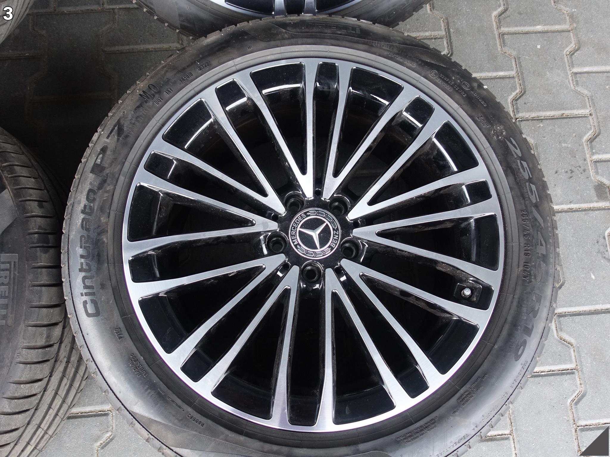 MERCEDES S-KLASA W223 FELGI 8,5Jx19 ET31,5 OPONY PIRELLI 2022R 255/45 104Y MERCEDES S-KLASA W223 FELGI 8,5Jx19 ET31,5 OPONY PIRELLI 2022R 255/45 104Y - obrazek 4