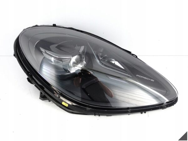 PORSCHE MACAN 95B LIFT 18- LAMPA EXCL FULL LED PRAWA PRZÓD EUROPA CZARNA PORSCHE MACAN 95B LIFT 18- LAMPA EXCL FULL LED PRAWA PRZÓD EUROPA CZARNA