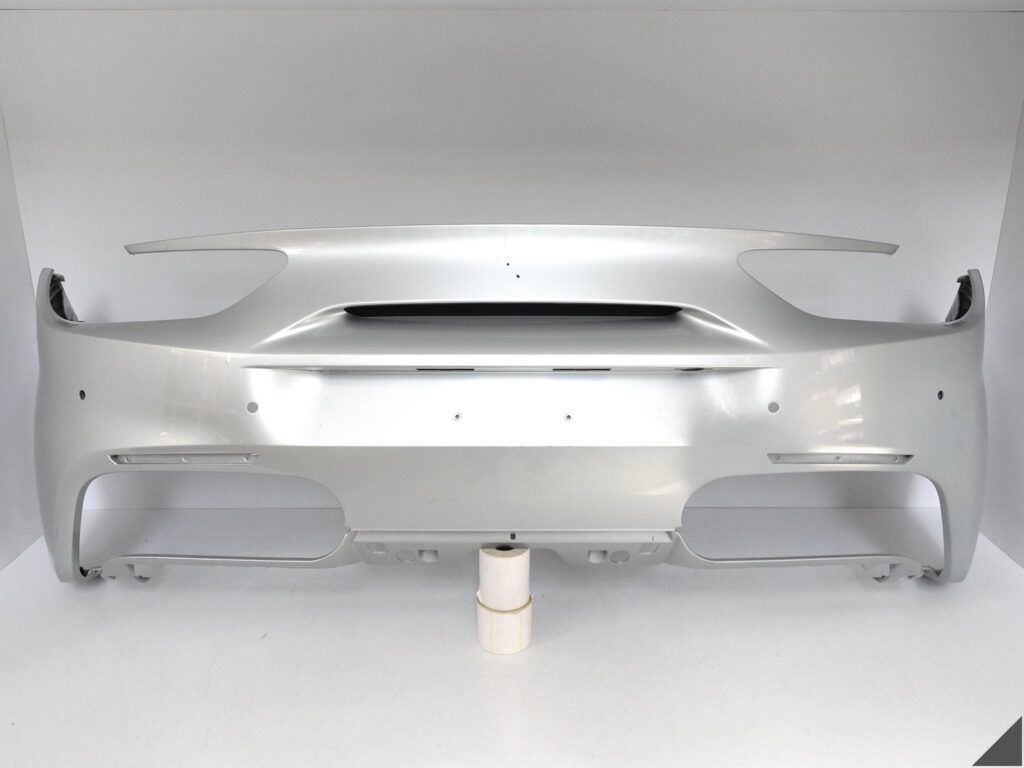 FERRARI 488 GTB SPIDER F142 15-19 ZDERZAK BUMPER TYŁ 086637900 4xPDC FERRARI 488 GTB SPIDER F142 15-19 ZDERZAK BUMPER TYŁ 086637900 4xPDC