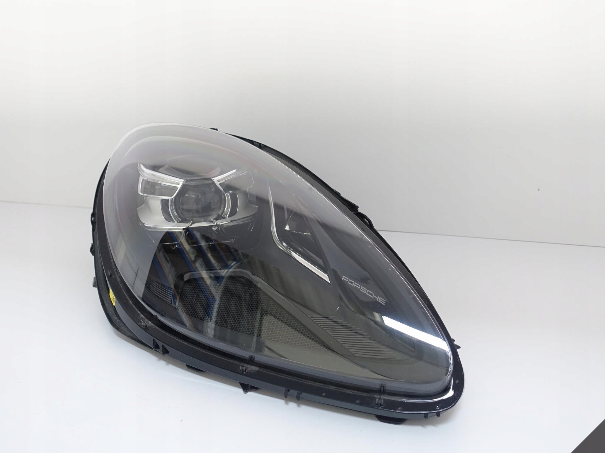 PORSCHE MACAN 95B LIFT 18- LAMPA PDLS FULL LED EU PORSCHE MACAN 95B LIFT 18- LAMPA PDLS FULL LED EU - obrazek 3