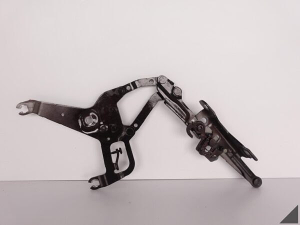 BMW X5 F15 X6 F16 13-18 ZAWIAS MASKI LEWY BMW X5 F15 X6 F16 13-18 ZAWIAS MASKI LEWY