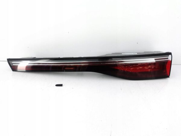 RENAULT MEGANE V 5 E-TECH 22- LAMPA LED PRAWA TYŁ W KLAPĘ EU RENAULT MEGANE V 5 E-TECH 22- LAMPA LED PRAWA TYŁ W KLAPĘ EU