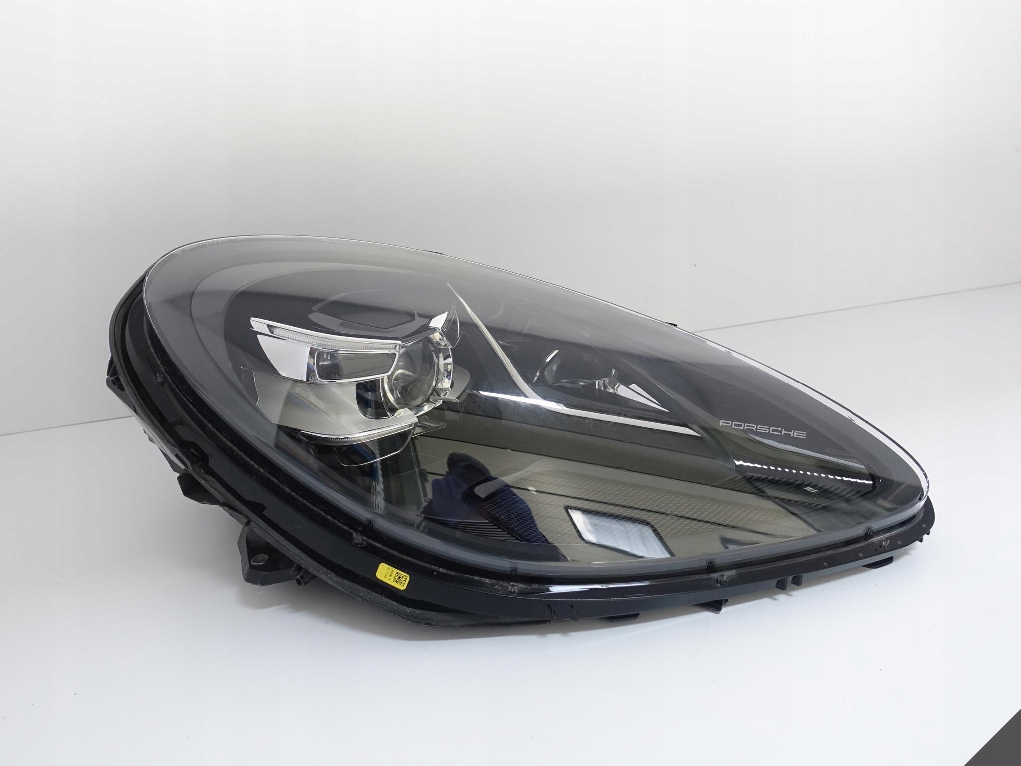 PORSCHE MACAN 95B LIFT 18- LAMPA PDLS FULL LED EU PORSCHE MACAN 95B LIFT 18- LAMPA PDLS FULL LED EU - obrazek 2