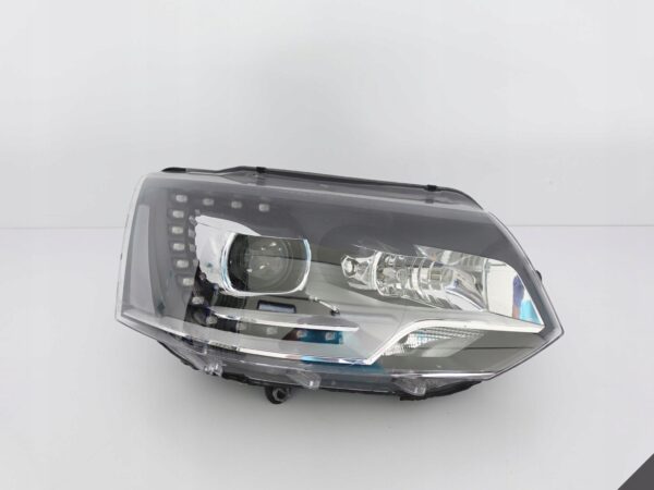 VW T5 7E1 LIFT 09-15 LAMPA XENON+LED PRAWA EUROPA VW T5 7E1 LIFT 09-15 LAMPA XENON+LED PRAWA EUROPA