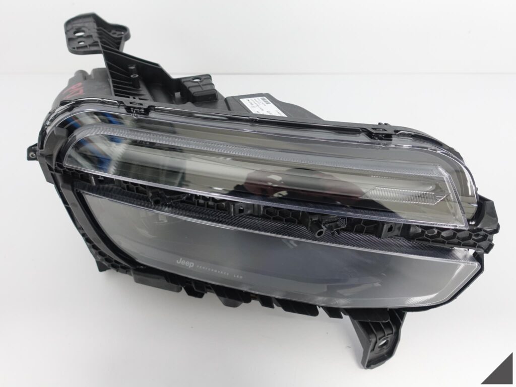 JEEP AVENGER 22- PERFORMANCE HIGH FULL LED LAMPA R