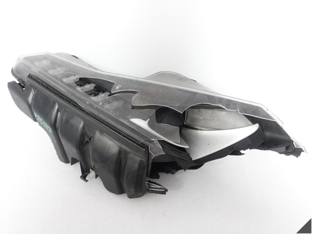 FERRARI 488 GTB SPIDER F142 LAMPA XENON + LED PRAWA PRZÓD EUROPA USZKODZONA