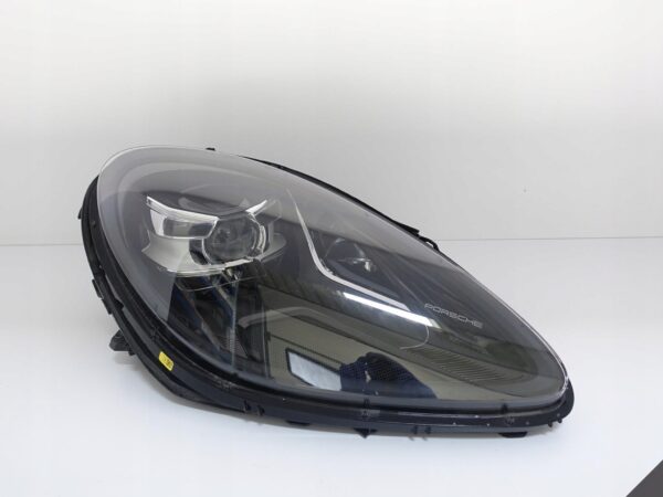 PORSCHE MACAN 95B LIFT 18- LAMPA PDLS FULL LED EU PORSCHE MACAN 95B LIFT 18- LAMPA PDLS FULL LED EU