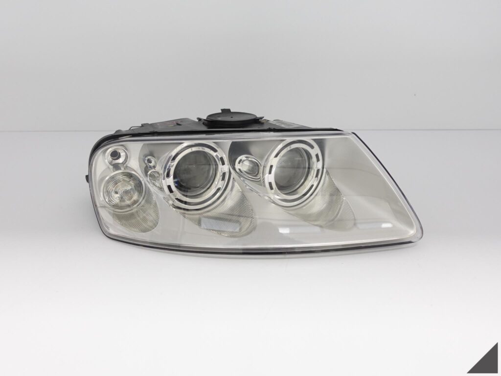 VW TOUAREG I 7L6 02-06 LAMPA XENON PRAWA EU VW TOUAREG I 7L6 02-06 LAMPA XENON PRAWA EU