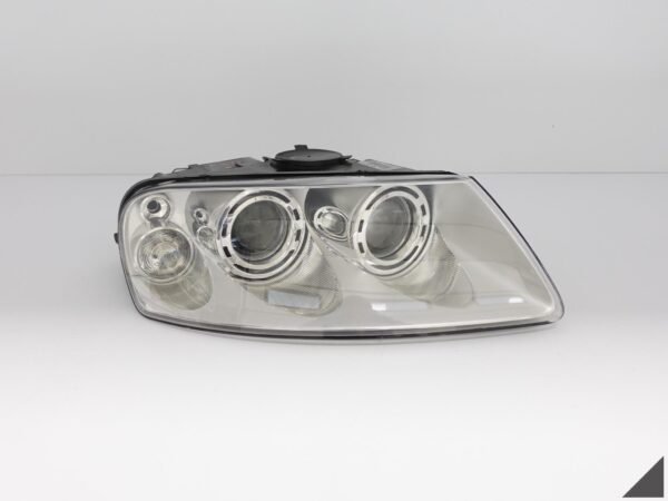 VW TOUAREG I 7L6 02-06 LAMPA XENON PRAWA EU VW TOUAREG I 7L6 02-06 LAMPA XENON PRAWA EU