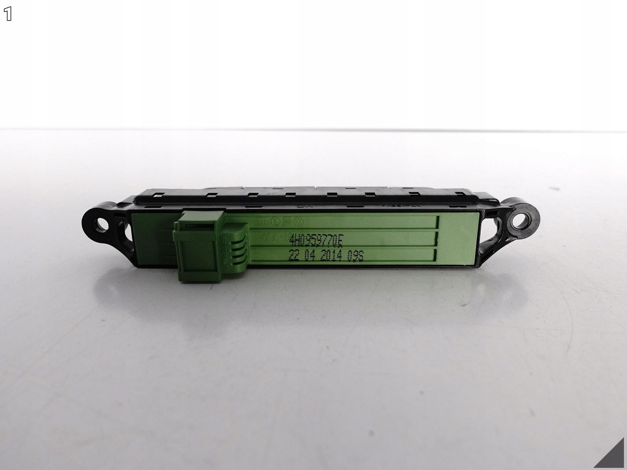 AUDI A8 S8 4H0 D4 09-17 LIFT PRZEŁĄCZNIK PAMIĘCI FOTELA CHROM 4H0959770E AUDI A8 S8 4H0 D4 09-17 LIFT PRZEŁĄCZNIK PAMIĘCI FOTELA CHROM 4H0959770E - obrazek 2