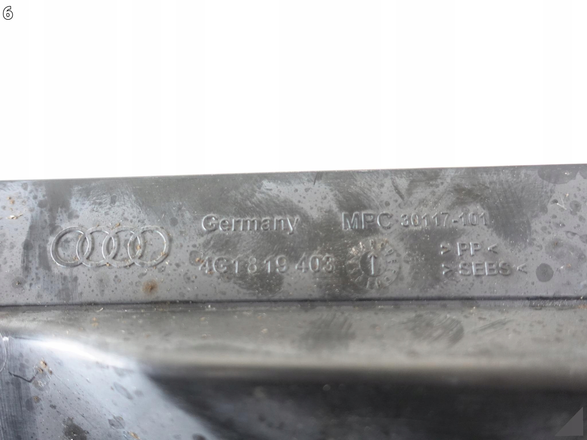 AUDI A6 S6 4G0 C7 LIFT 10-18 LISTWA PODSZYBIE 4G1819403 AUDI A6 S6 4G0 C7 LIFT 10-18 LISTWA PODSZYBIE 4G1819403 - obrazek 7