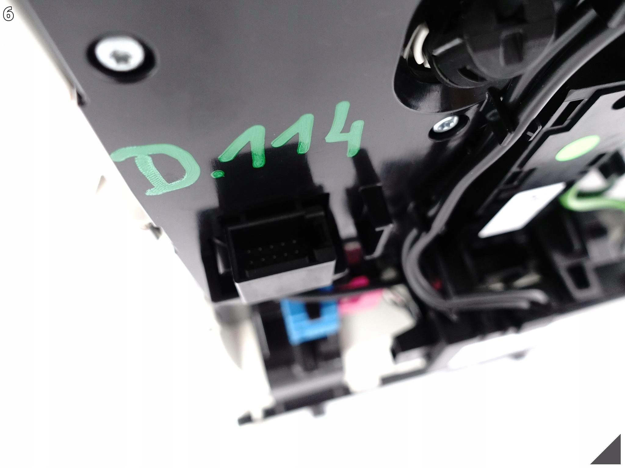 AUDI A8 4H0 D4 LIFT 09-17 PRZEDNI PANEL PODSUFITKI LAMPKA LED SCHOWEK ET1 AUDI A8 4H0 D4 LIFT 09-17 PRZEDNI PANEL PODSUFITKI LAMPKA LED SCHOWEK ET1 - obrazek 7