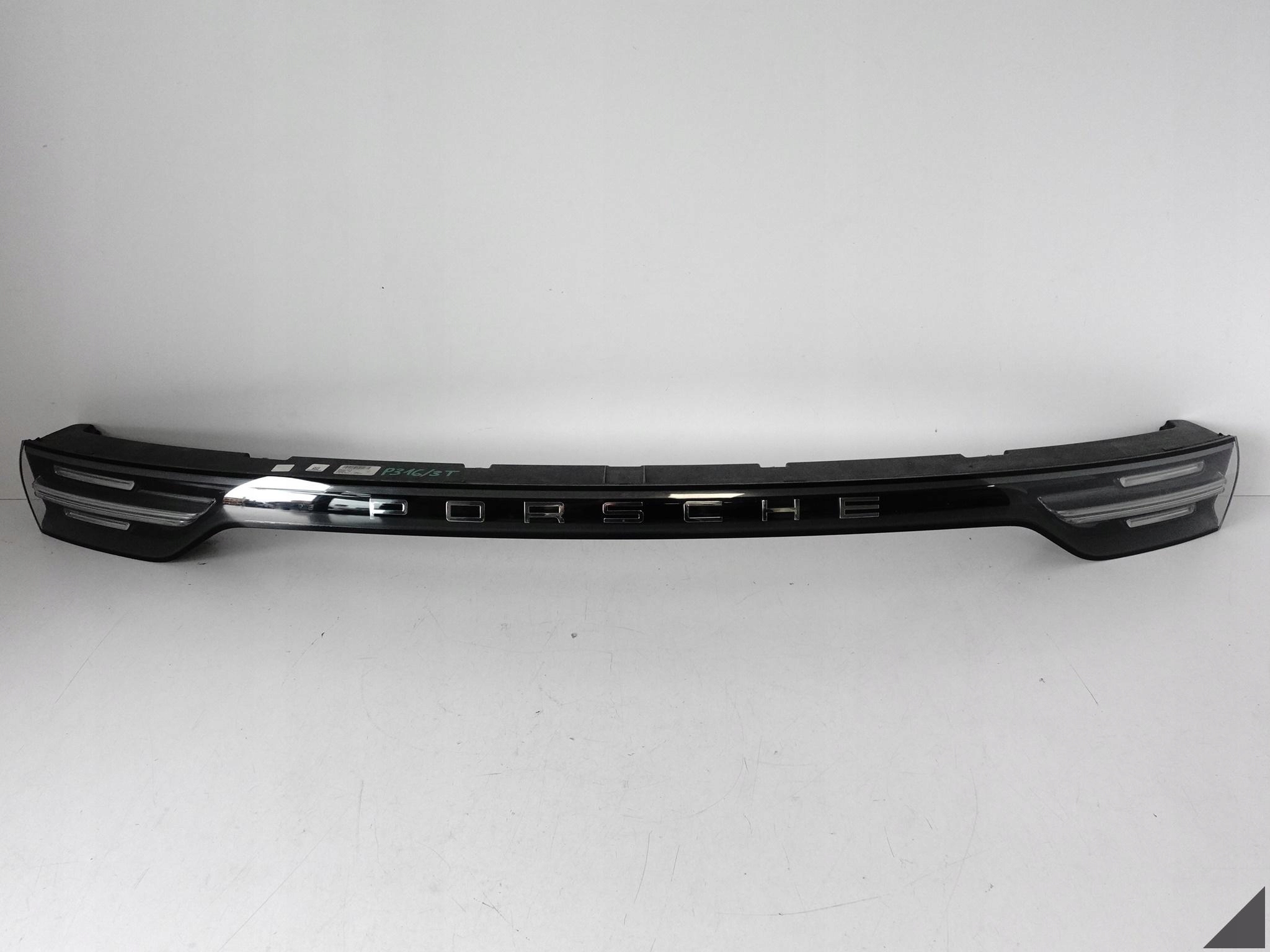 PORSCHE CAYENNE III E3 9Y0 18- LAMPA LED BLENDA W BAGAŻNIK TYŁ EU CIEMNA PORSCHE CAYENNE III E3 9Y0 18- LAMPA LED BLENDA W BAGAŻNIK TYŁ EU CIEMNA