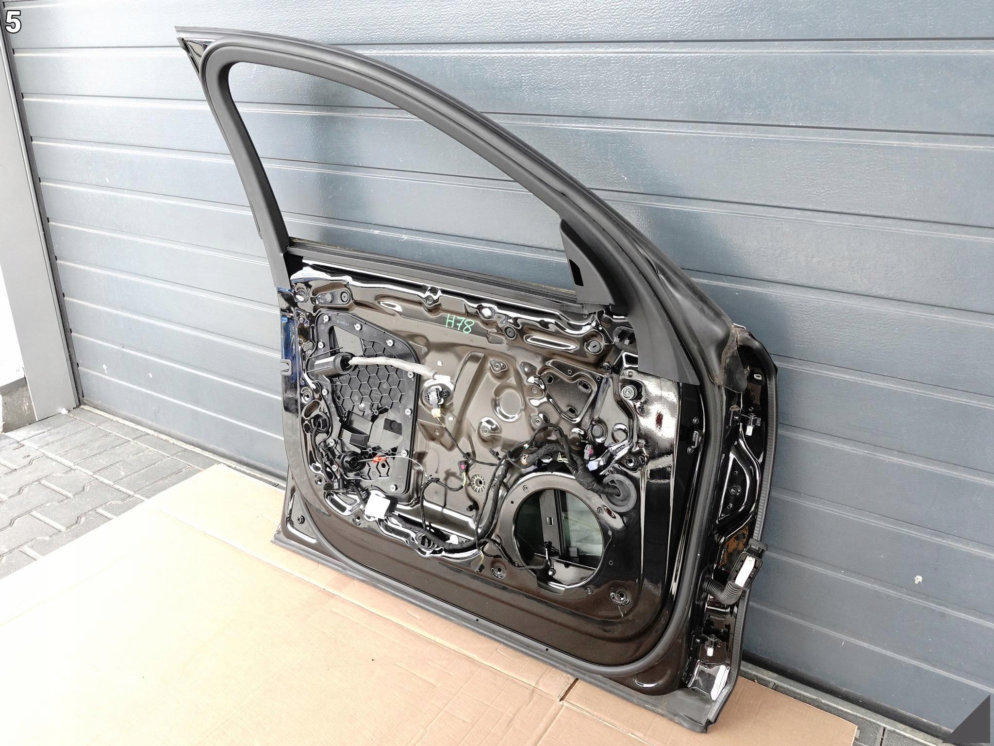 AUDI A8 S8 D4 4H0 09-17 LIFT DRZWI LEWE PRZÓD + SZYBA DEMONTAŻ KOLOR LY9T AUDI A8 S8 D4 4H0 09-17 LIFT DRZWI LEWE PRZÓD + SZYBA DEMONTAŻ KOLOR LY9T - obrazek 6