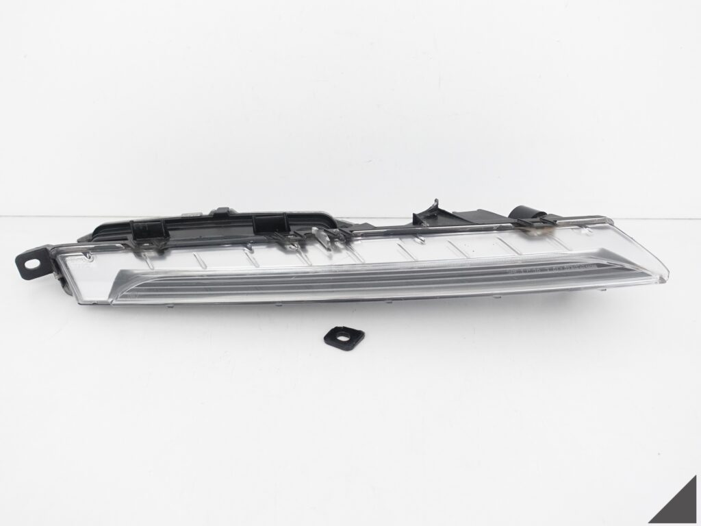 PORSCHE CAYENNE 9Y0 E3 17- LED DRL LAMPA KIERUNKOWSKAZ PRAWY PORSCHE CAYENNE 9Y0 E3 17- LED DRL LAMPA KIERUNKOWSKAZ PRAWY