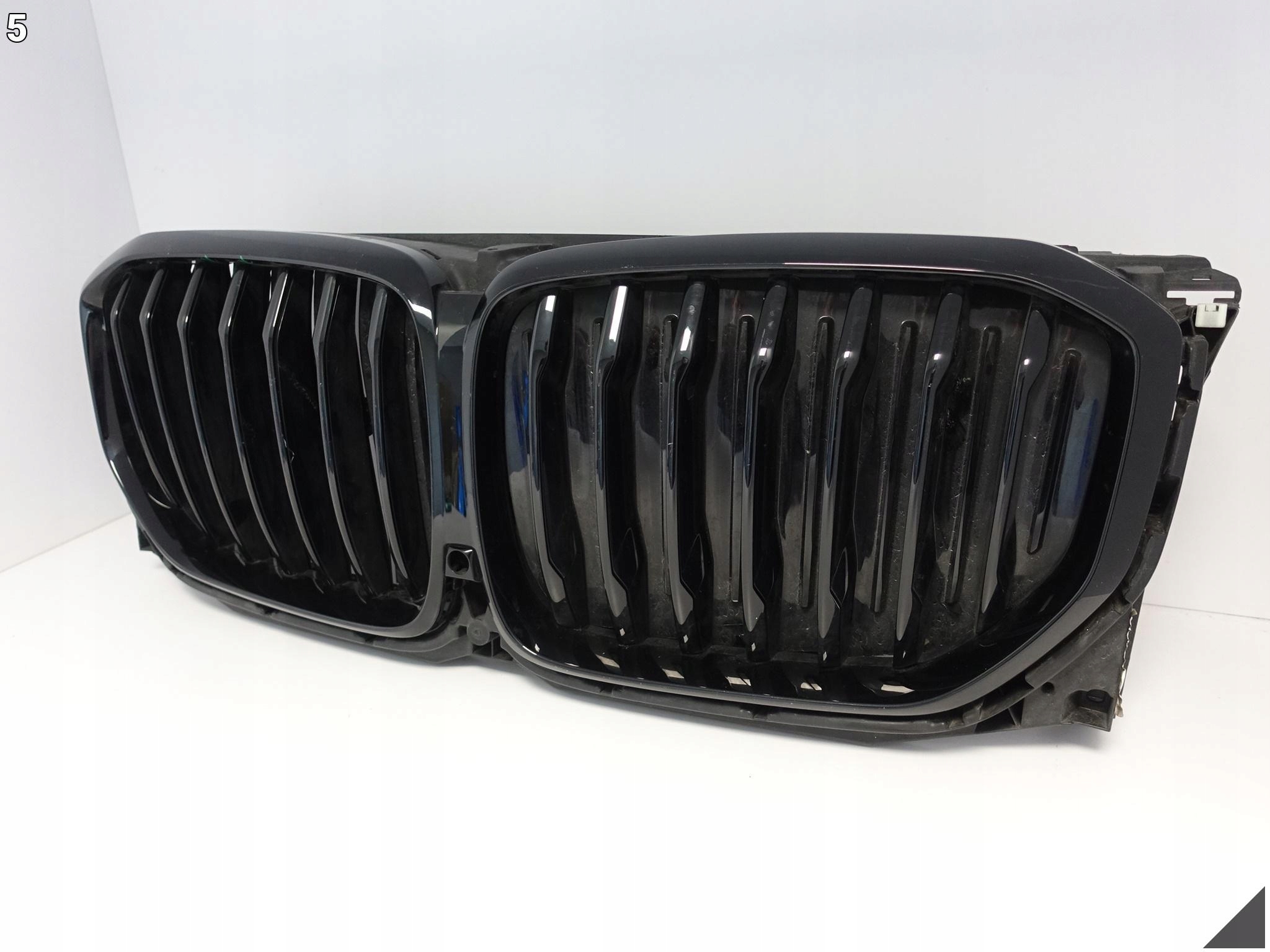 BMW X5 G05 M-PAKIET 18-23 BLACK ŻALUZJA ROLETA + GRILL ATRAPA ZDERZAK PRZÓD BMW X5 G05 M-PAKIET 18-23 BLACK ŻALUZJA ROLETA + GRILL ATRAPA ZDERZAK PRZÓD - obrazek 6