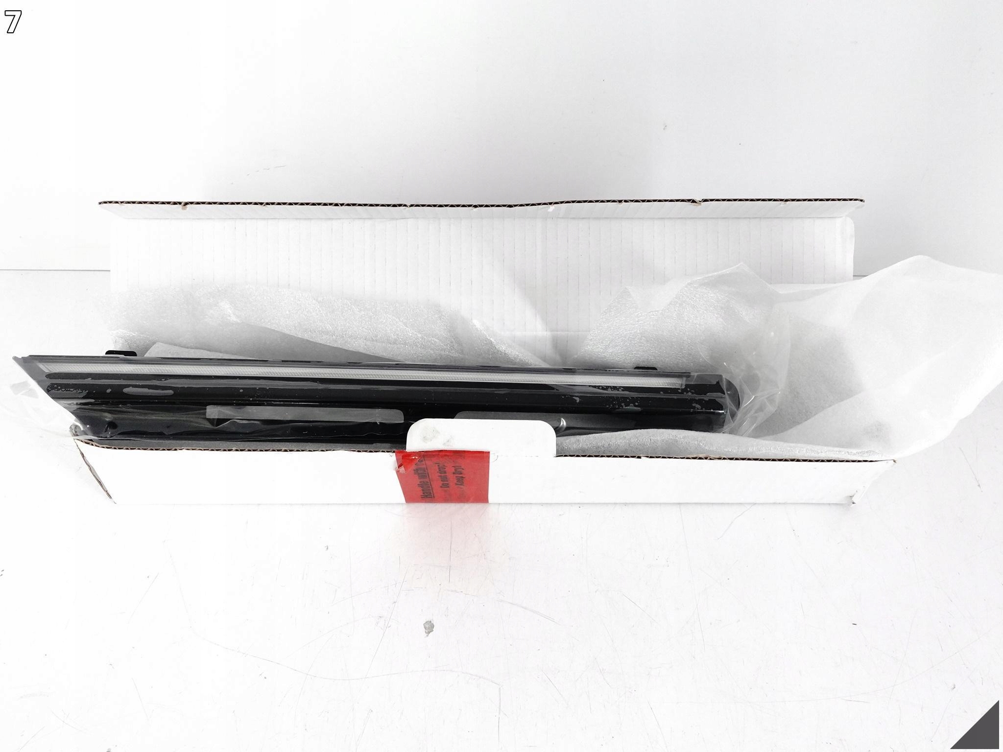 VW GOLF 8 VIII 5H0 19- GRILL ATRAPA LED DRL LISTWA OZDOBNA PODŚWIETLANE R VW GOLF 8 VIII 5H0 19- GRILL ATRAPA LED DRL LISTWA OZDOBNA PODŚWIETLANE R - obrazek 8