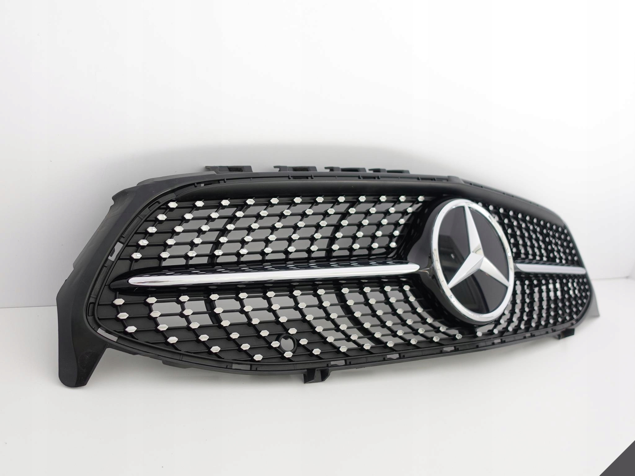 MERCEDES CLA X118 C118 AMG 19- DIAMOND GRILL PDC MERCEDES CLA X118 C118 AMG 19- DIAMOND GRILL PDC - obrazek 2