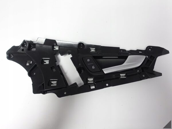 AUDI A7 S7 4G8 LIFT 10-18 KLAMKA DRZWI PRZEDNICH PRAWYCH PRZEŁĄCZNIK CHROM AUDI A7 S7 4G8 LIFT 10-18 KLAMKA DRZWI PRZEDNICH PRAWYCH PRZEŁĄCZNIK CHROM