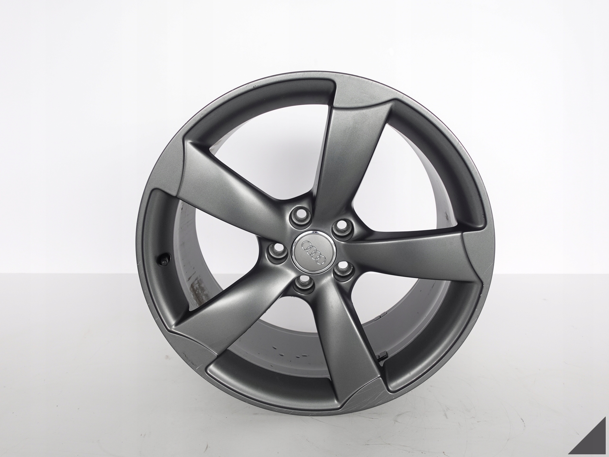 AUDI TT TTS TTRS S-LINE 8J0 ROTOR FELGA 9JX19 ET52 AUDI TT TTS TTRS S-LINE 8J0 ROTOR FELGA 9JX19 ET52