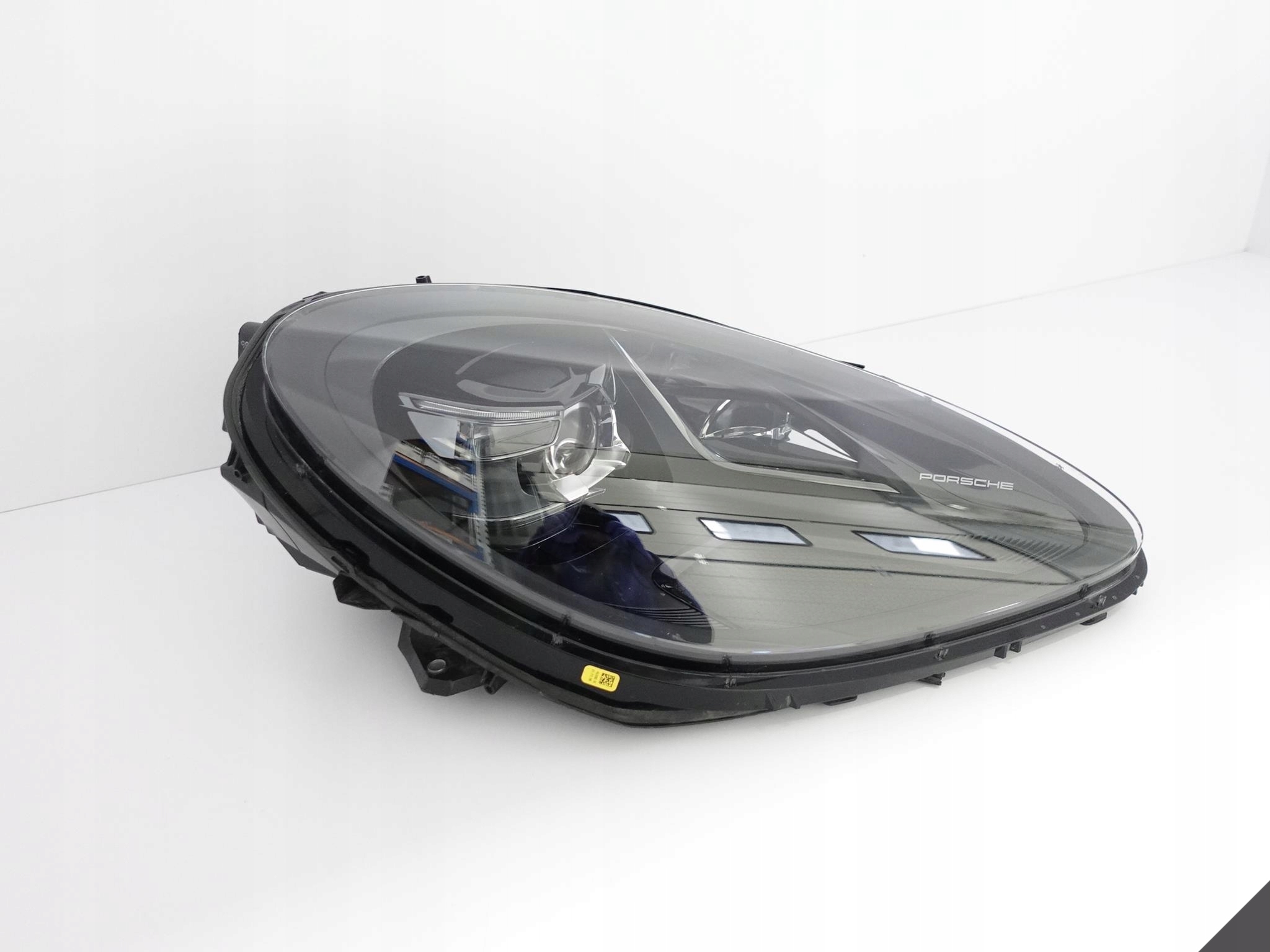 PORSCHE MACAN 95B LIFT 18- LAMPA FULL LED CIEMNA PRAWA PORSCHE MACAN 95B LIFT 18- LAMPA FULL LED CIEMNA PRAWA - obrazek 2