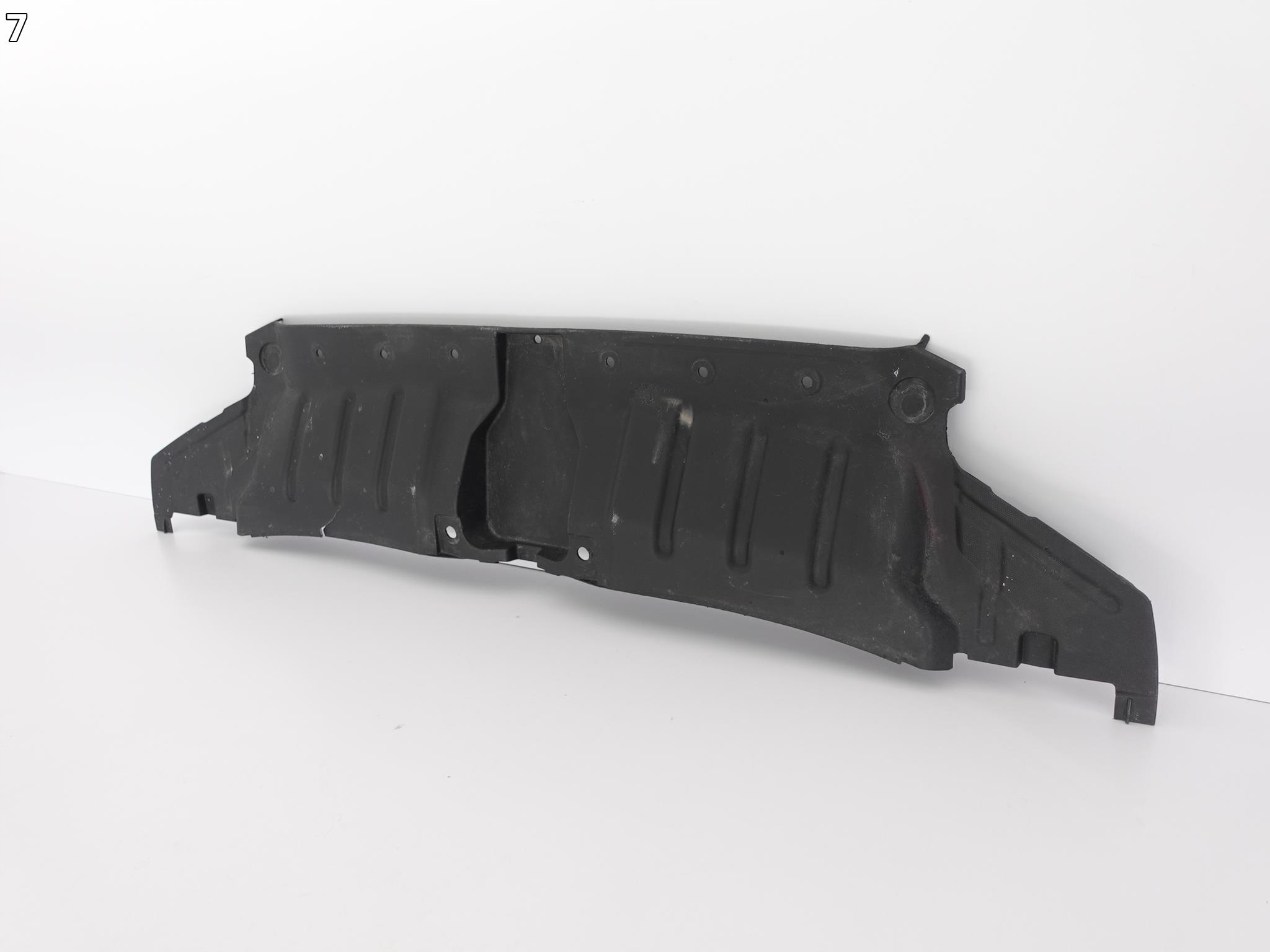 AUDI RS6 4G0 13-18 OSŁONA PASA MASKOWNICA AUDI RS6 4G0 13-18 OSŁONA PASA MASKOWNICA - obrazek 8