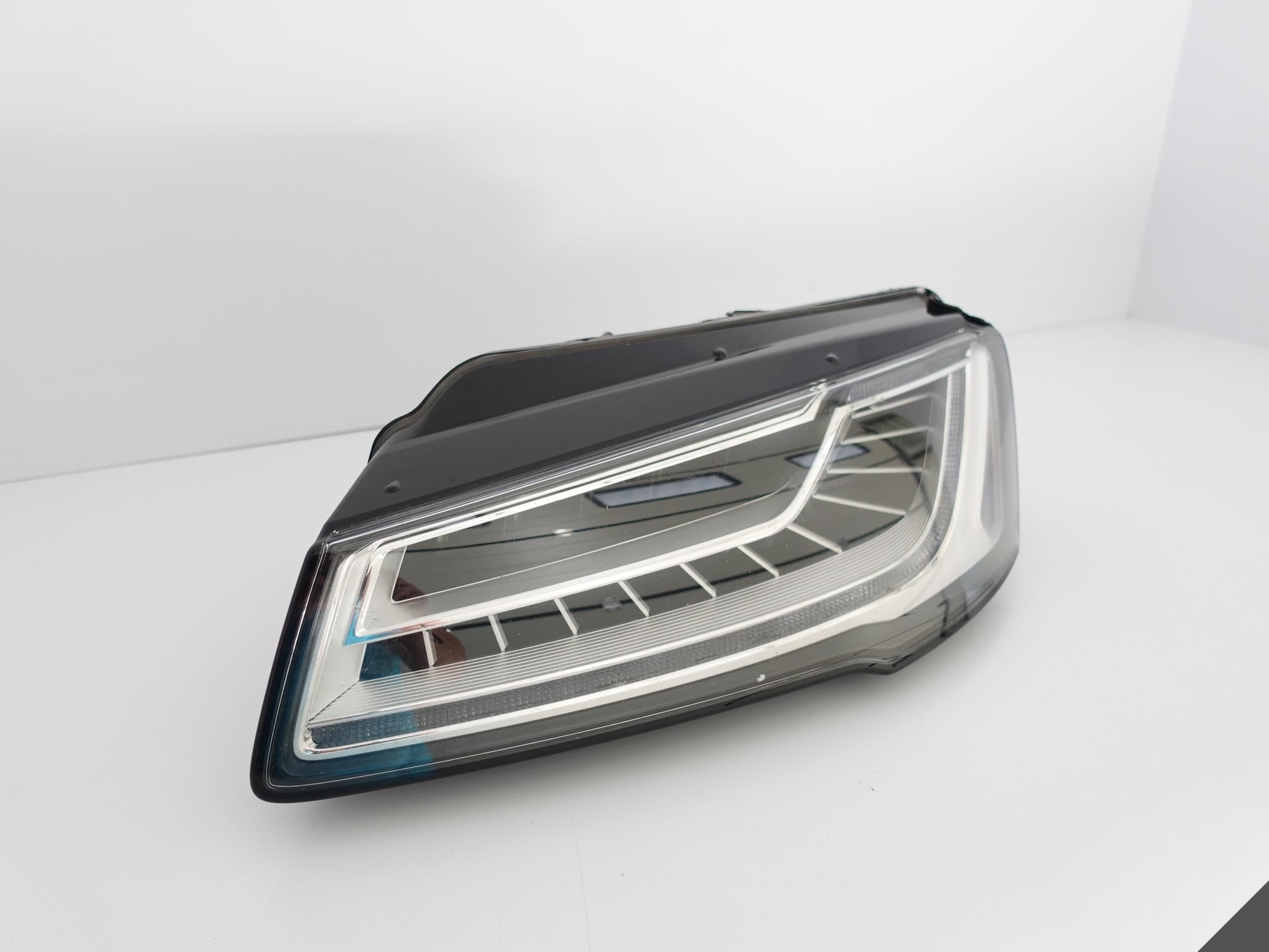 AUDI A8 S8 4H0 D4 LIFT 13-17 LAMPA MATRIX FULL LED AUDI A8 S8 4H0 D4 LIFT 13-17 LAMPA MATRIX FULL LED - obrazek 2