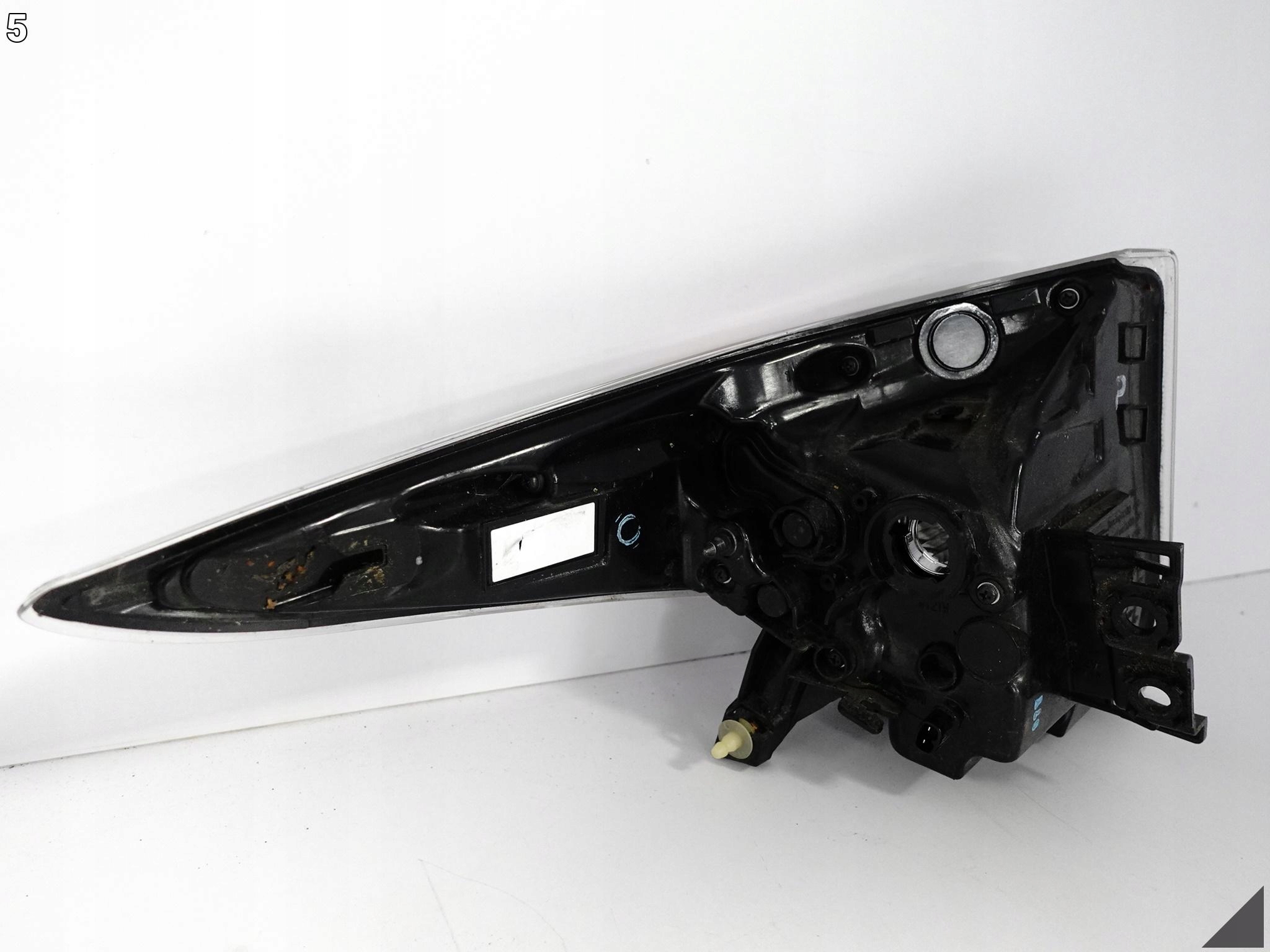 TOYOTA PRIUS IV XW50 HYBRID 15-19 LAMPA LED PRAWA TYŁ EUROPA 81550-47283 TOYOTA PRIUS IV XW50 HYBRID 15-19 LAMPA LED PRAWA TYŁ EUROPA 81550-47283 - obrazek 6