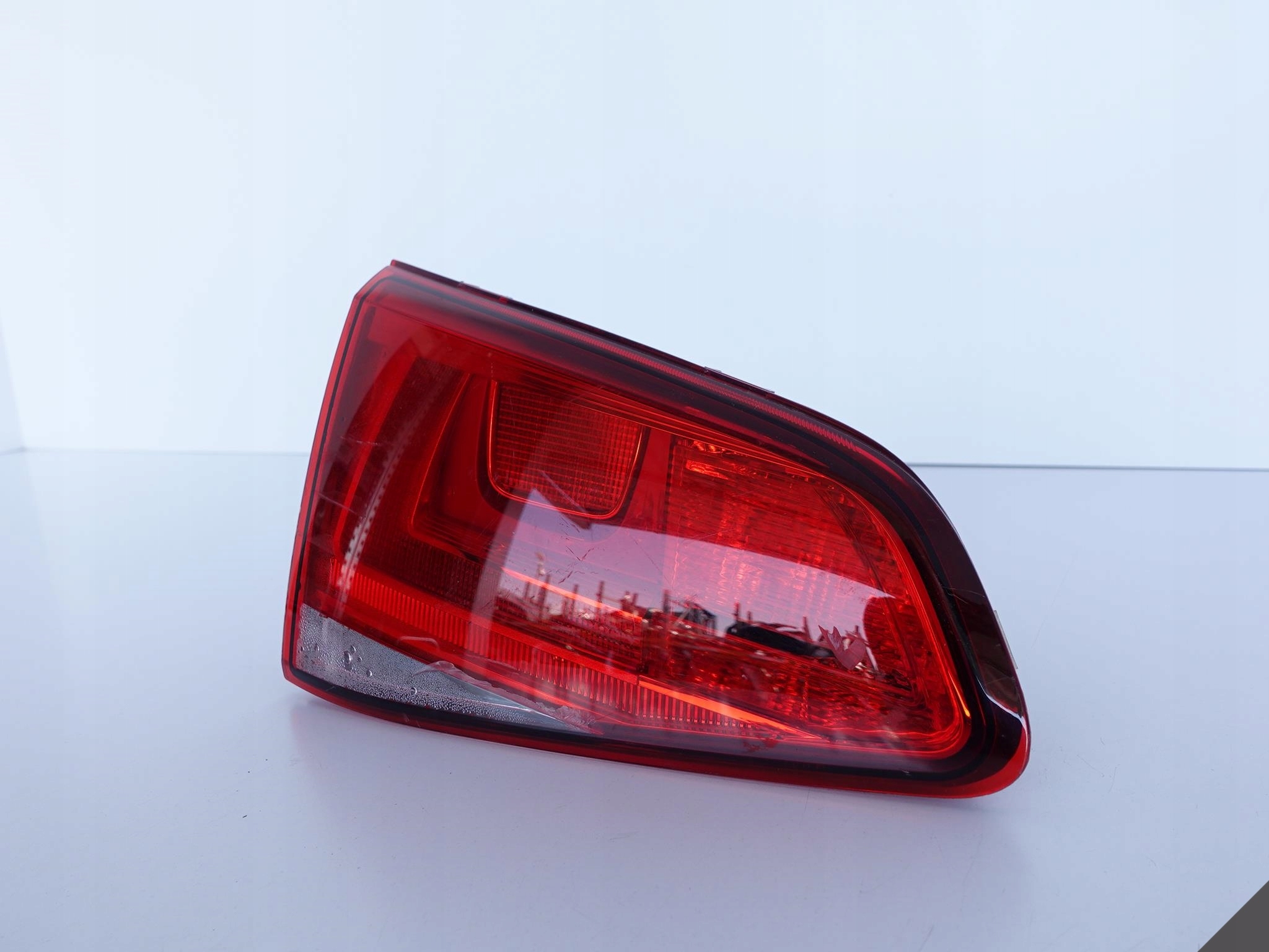 VW GOLF VII 7 5G0 12-16 LAMPA KLAPA LEWA TYŁ VW GOLF VII 7 5G0 12-16 LAMPA KLAPA LEWA TYŁ - obrazek 5